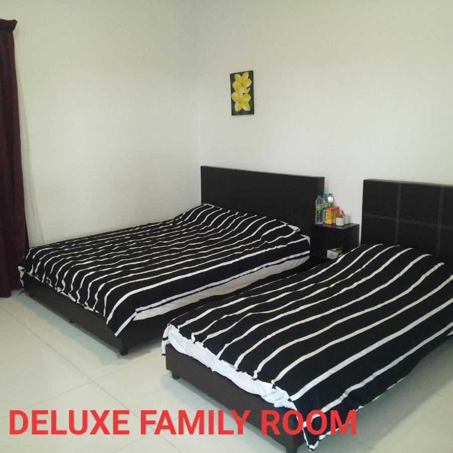 Aleesa Roomstay Pasir Puteh Exteriér fotografie