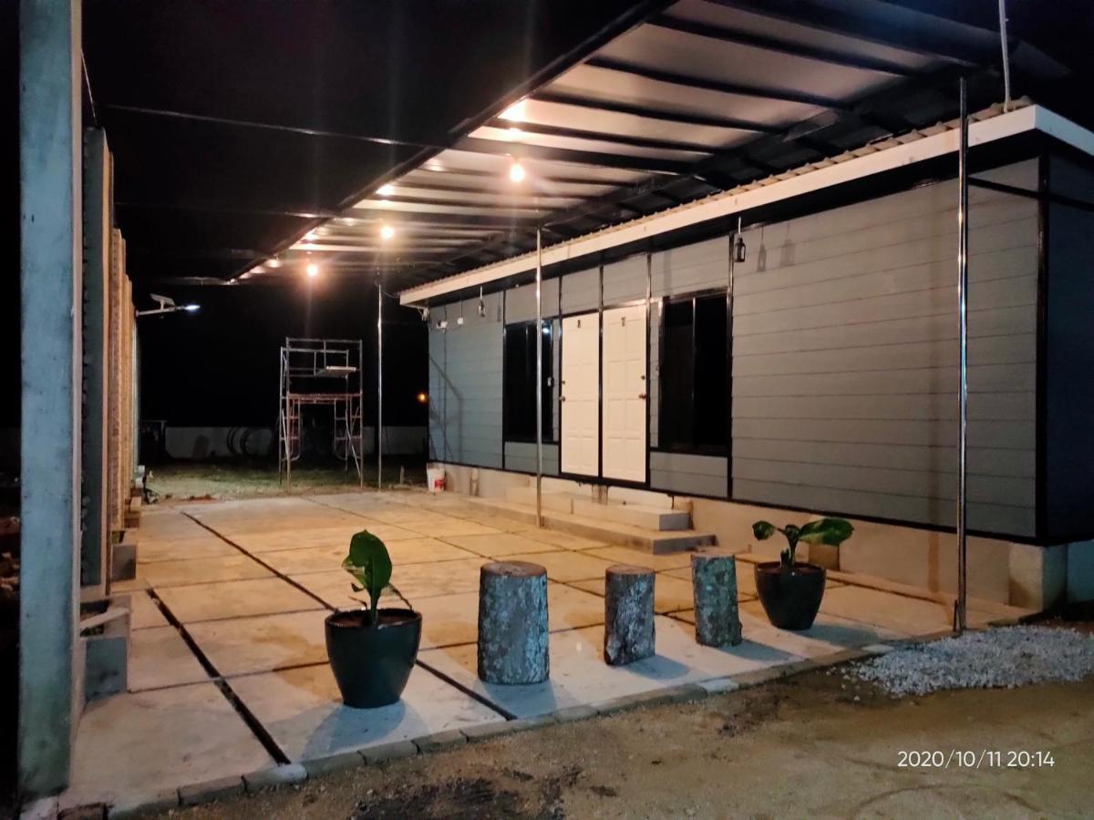 Aleesa Roomstay Pasir Puteh Exteriér fotografie