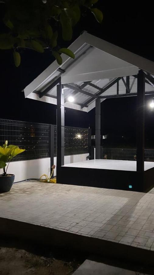 Aleesa Roomstay Pasir Puteh Exteriér fotografie