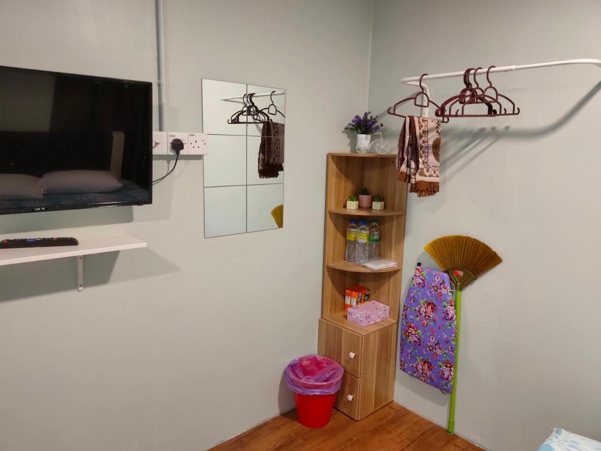 Aleesa Roomstay Pasir Puteh Exteriér fotografie