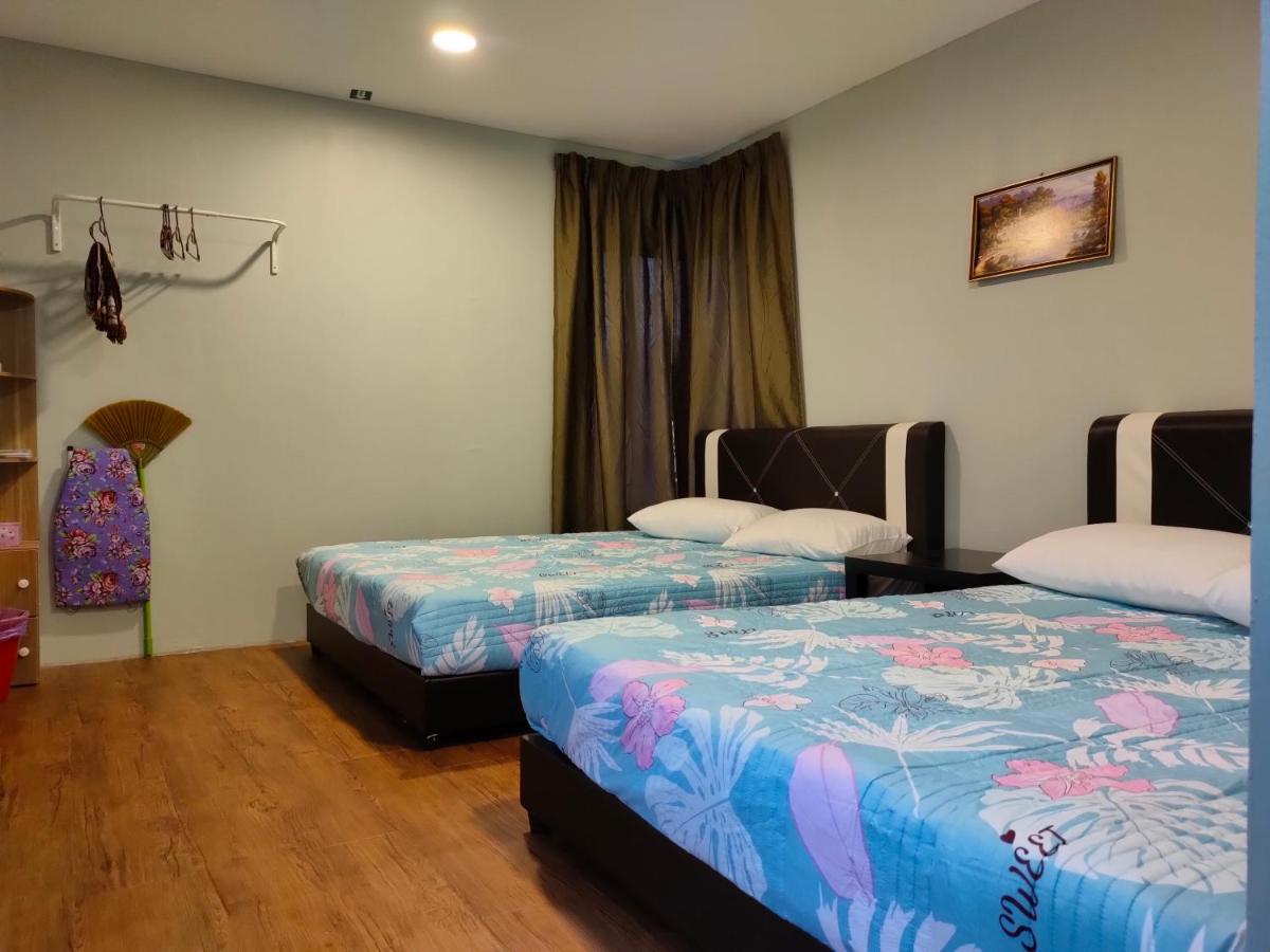Aleesa Roomstay Pasir Puteh Exteriér fotografie