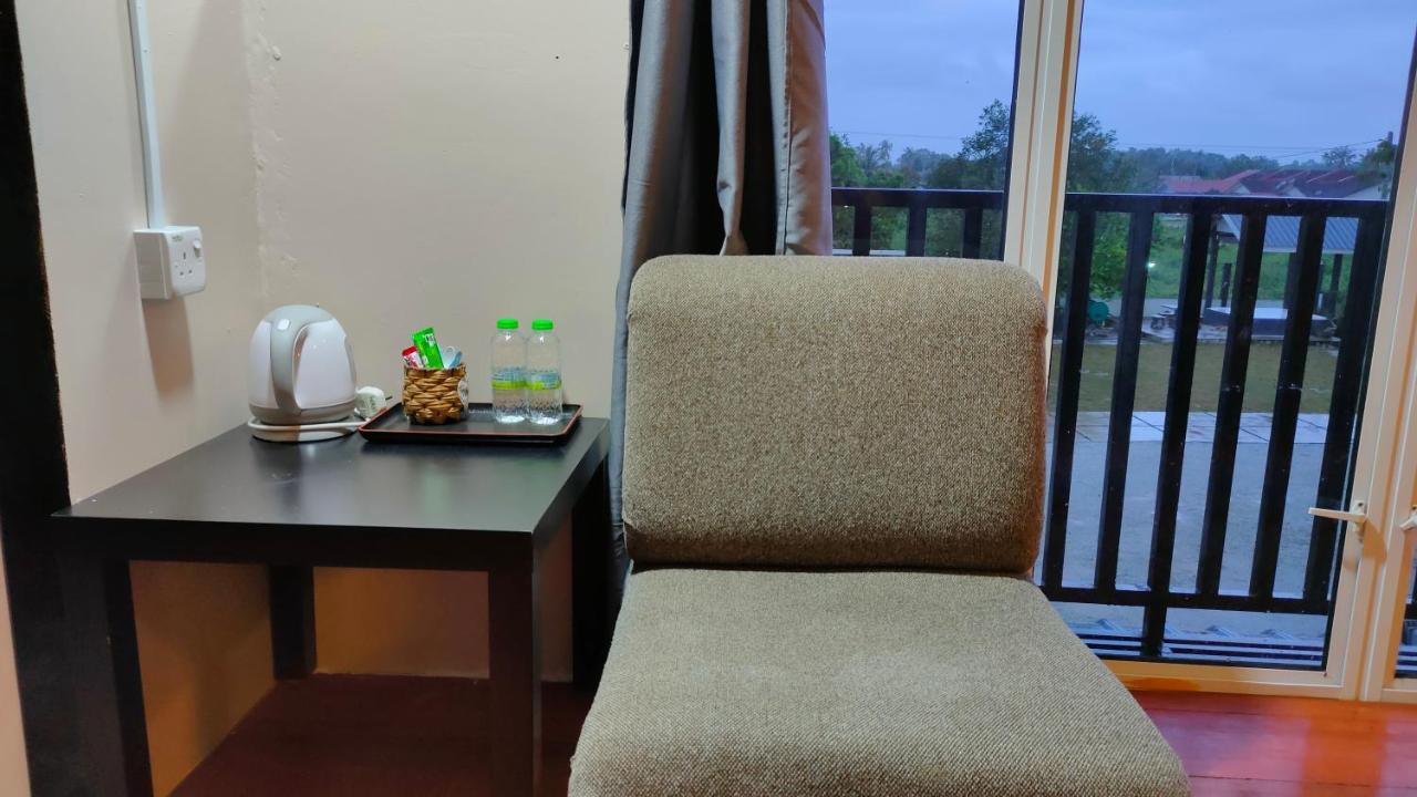 Aleesa Roomstay Pasir Puteh Exteriér fotografie