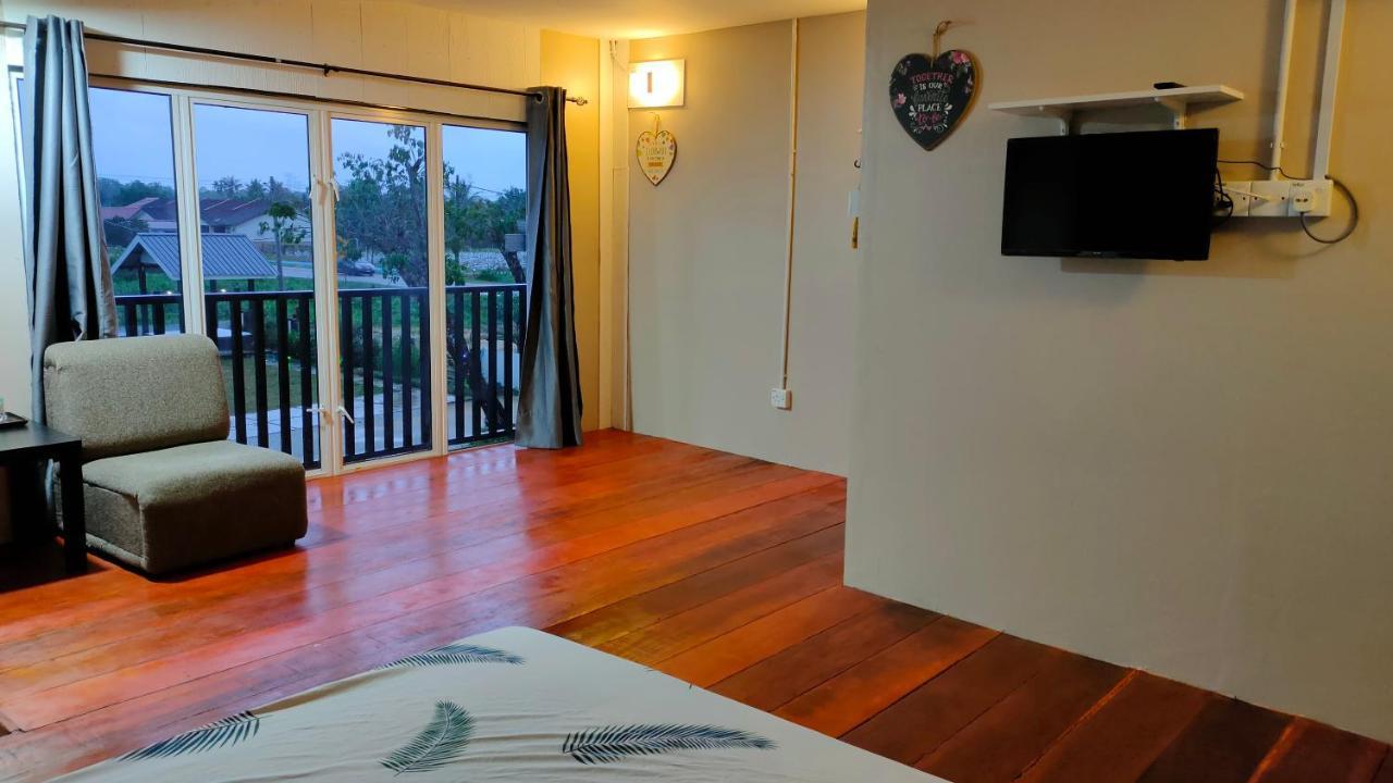 Aleesa Roomstay Pasir Puteh Exteriér fotografie