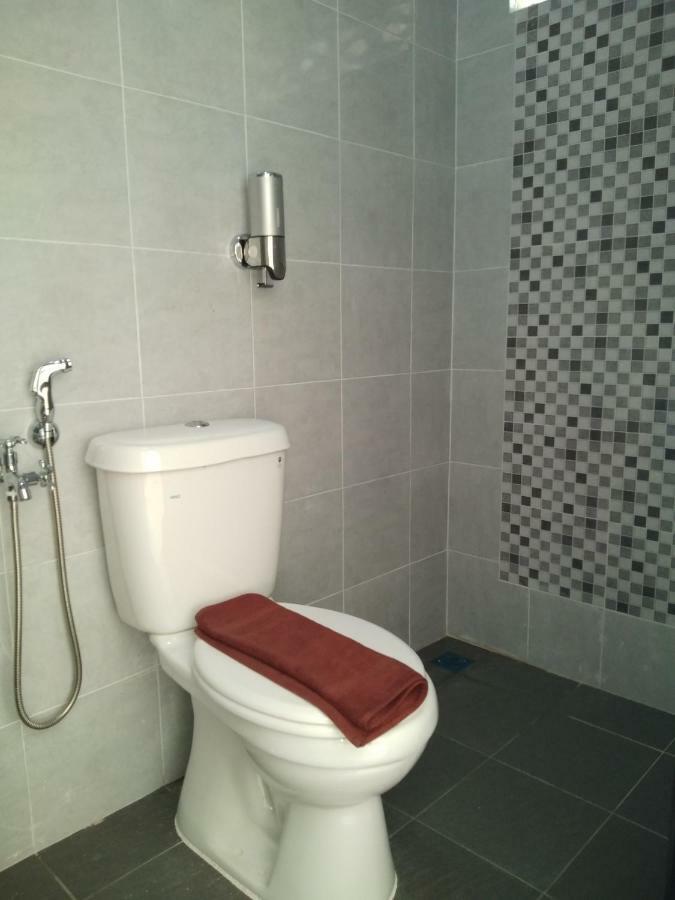 Aleesa Roomstay Pasir Puteh Exteriér fotografie